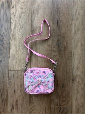 OMG Accessories | Girls Pink Sequin Bow Crossbody Bag